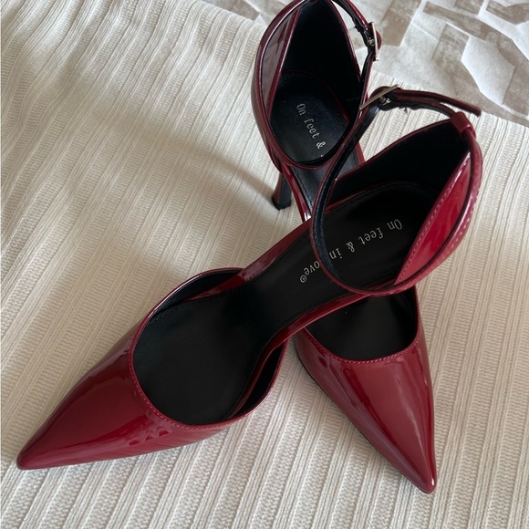 😍New with Out Tag On Feet & In Love 🥰 Patent Leather Heels with Ankle Strap - Picture 4 of 12
